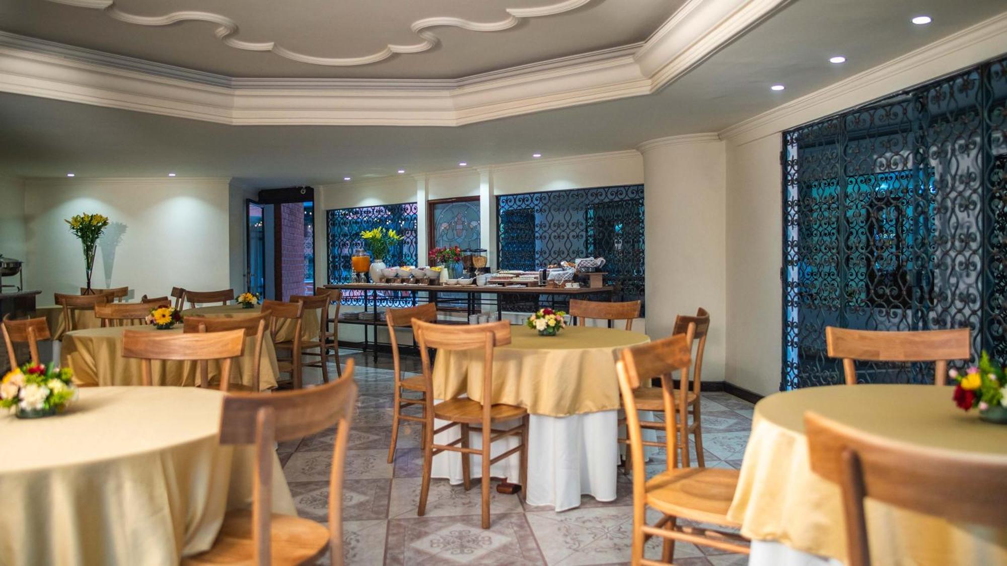 Hotel Casa Laureles Μεντεγίν Εξωτερικό φωτογραφία