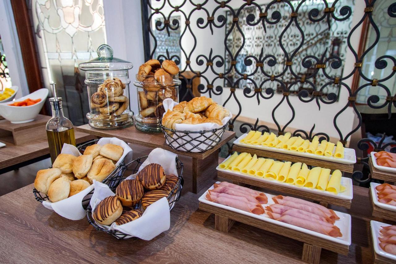 Hotel Casa Laureles Μεντεγίν Εξωτερικό φωτογραφία
